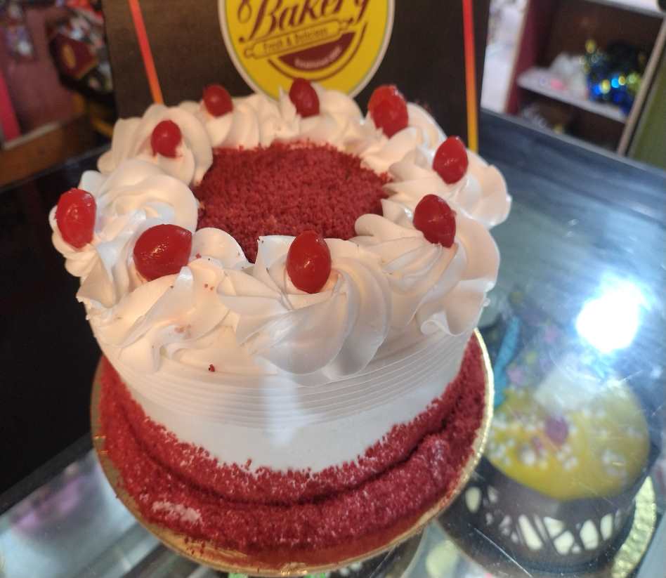 Red Volvate Cake